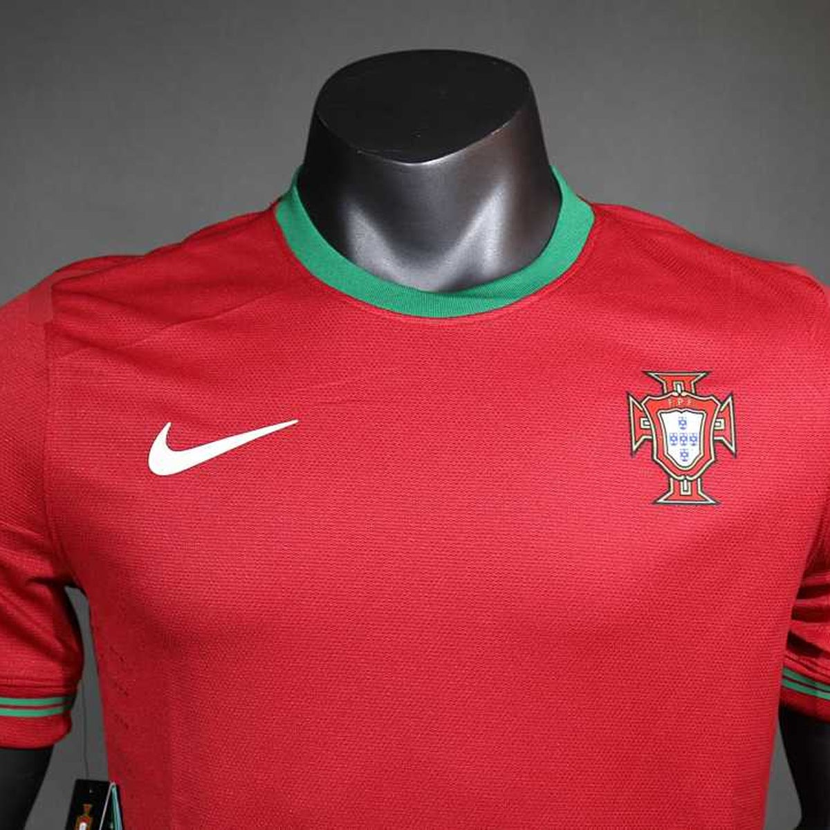 Jersey Portugal 2012 Local rojo, foto 13 de 14