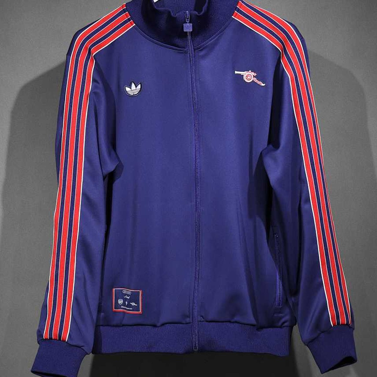 Conjunto Arsenal adidas Clásico Retro Azul, foto 17 de 17