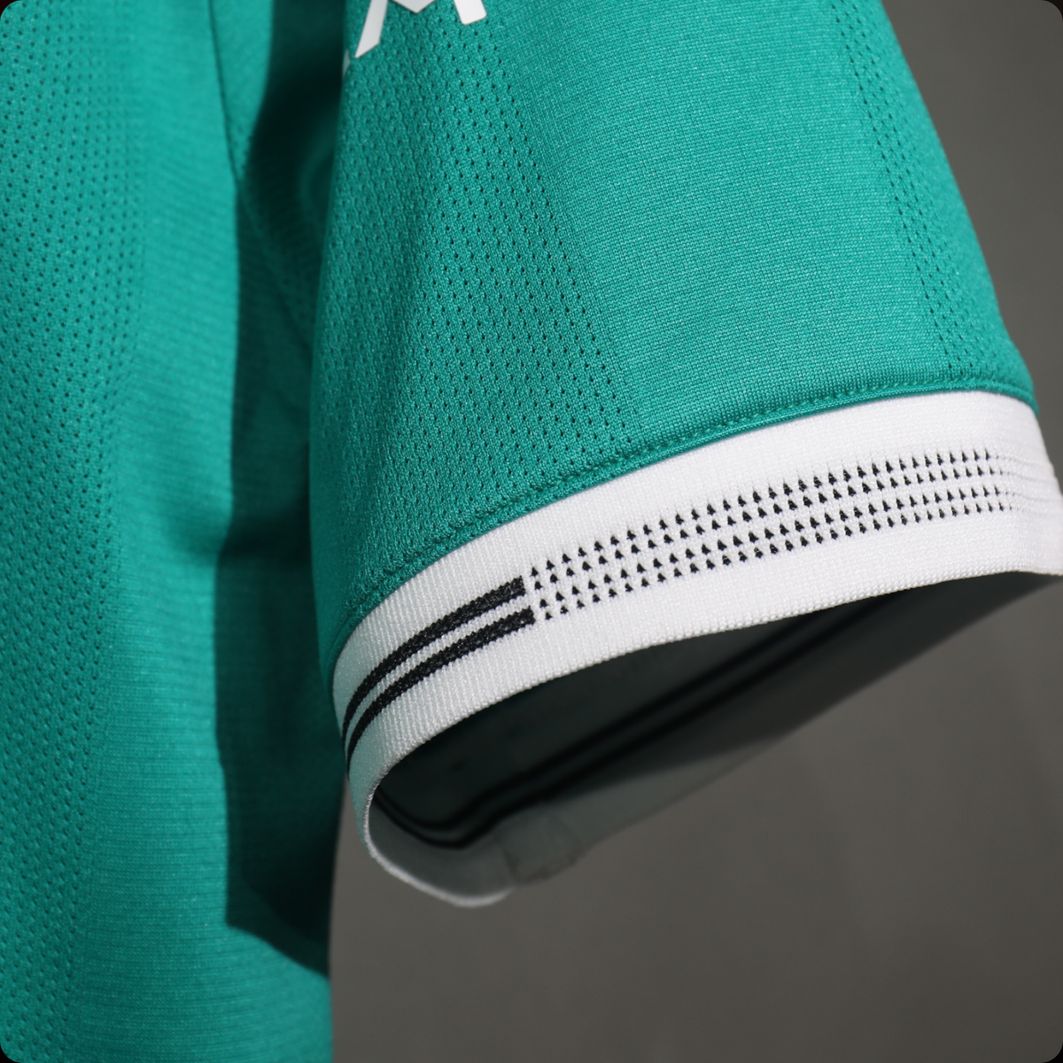 Liverpool 2025/26 – Jersey Tercero Authentic / Dorsal Incluido