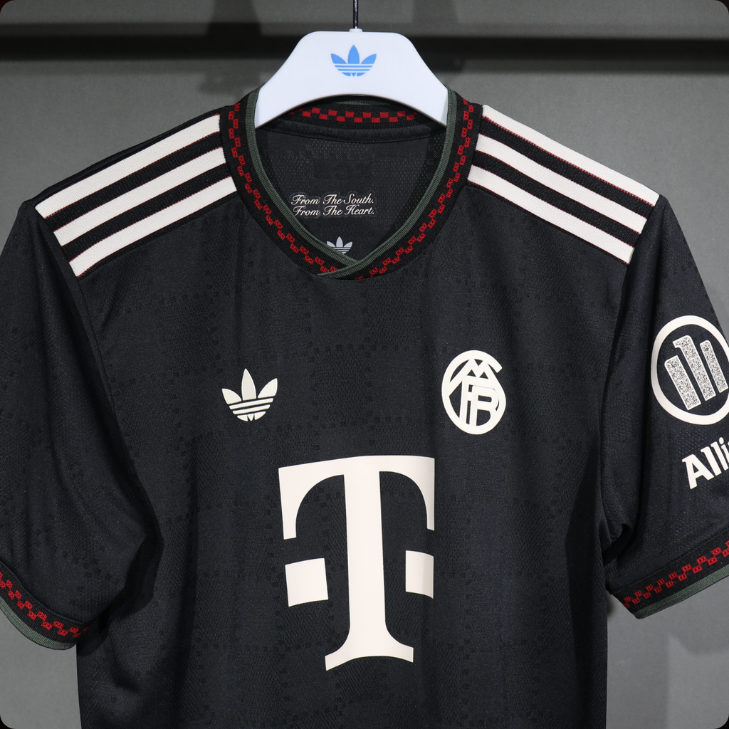 FC Bayern München 2025/26 - Tercer Jersey  Authentic